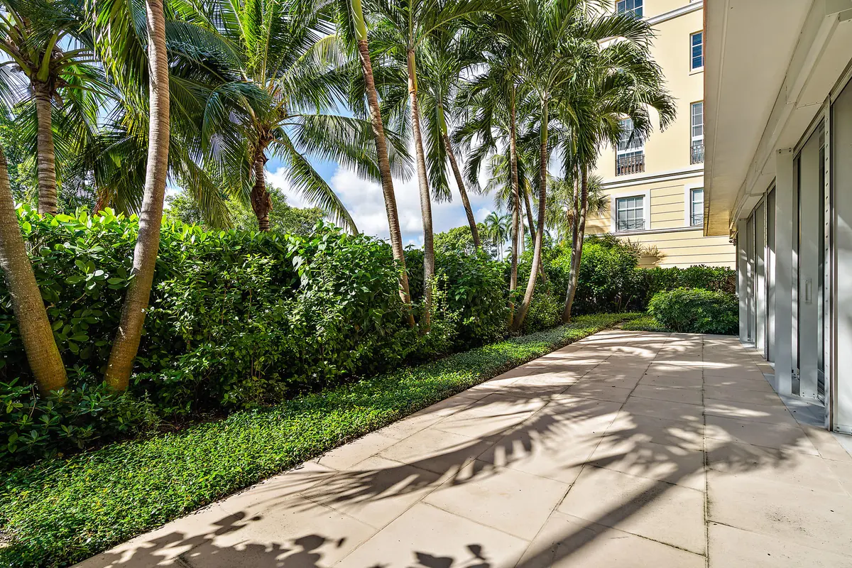 315 S Lake Dr-7 at 315 S Lake Drive 1a, Palm Beach