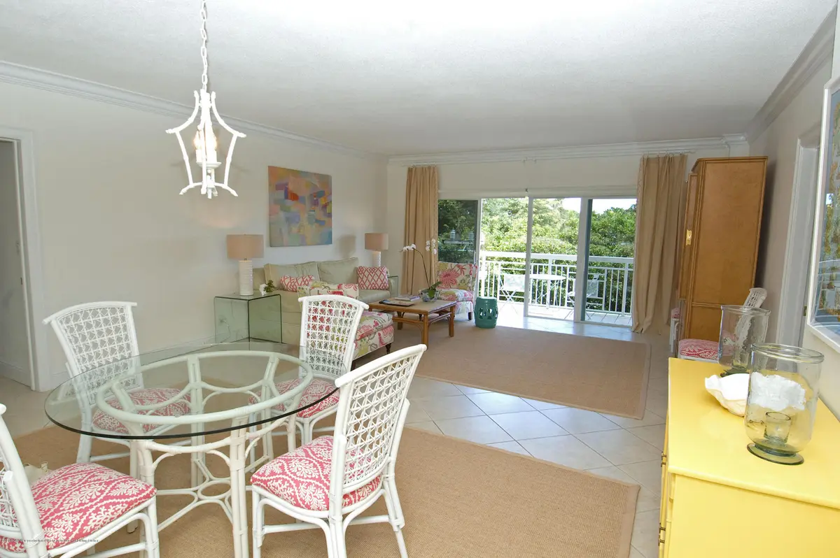 250 Bradley Place 405, Palm Beach, FL – photo 4