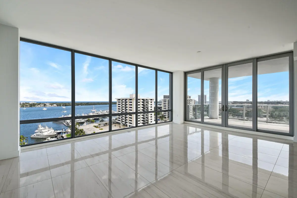Great Room at 3 Water Club Way 1002, North Palm Beach