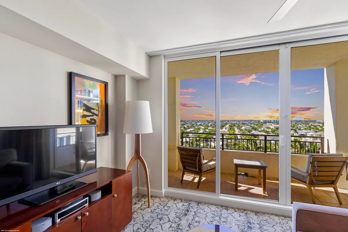 816 f at 3800 N Ocean Drive 816, Singer Island