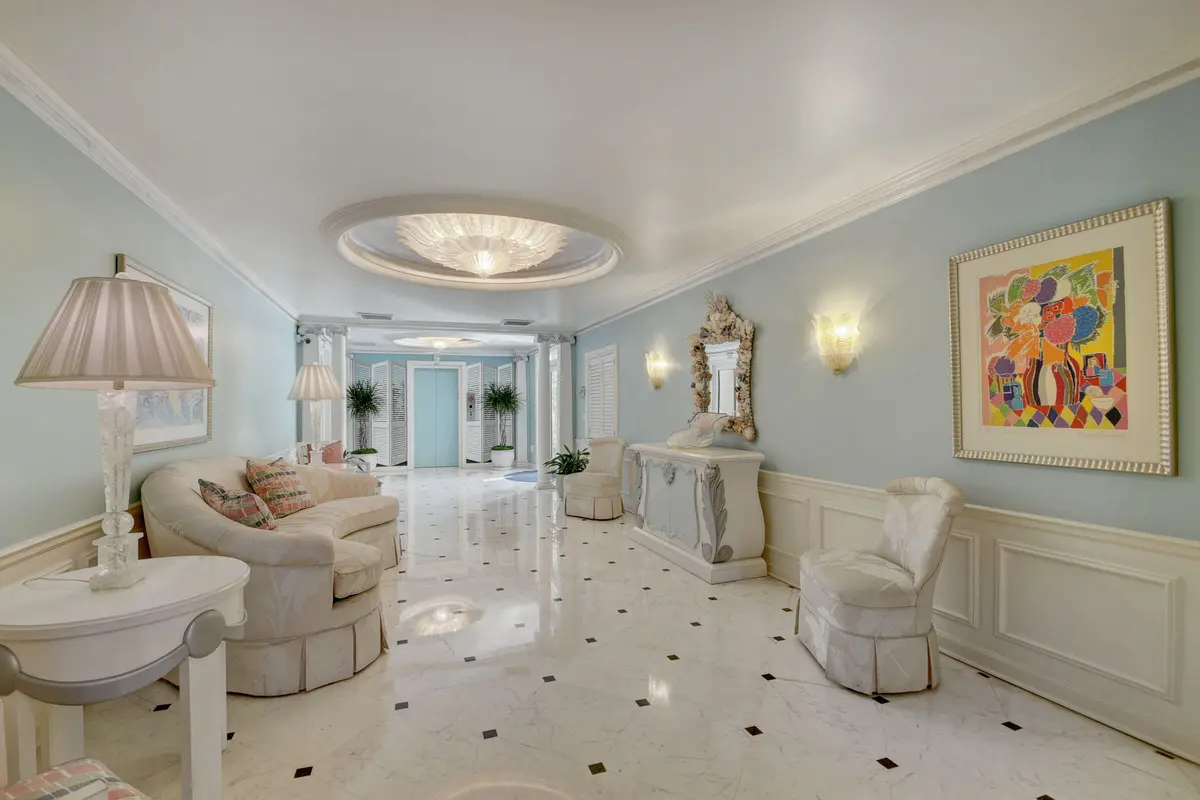 Lobby at 100 Royal Palm Way G3, Palm Beach
