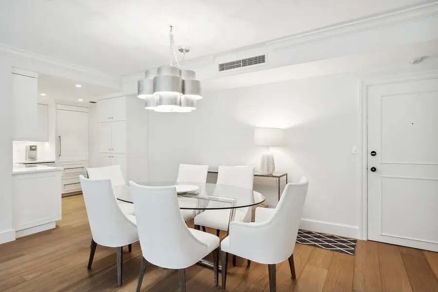Dining at 250 Bradley Place 307, Palm Beach
