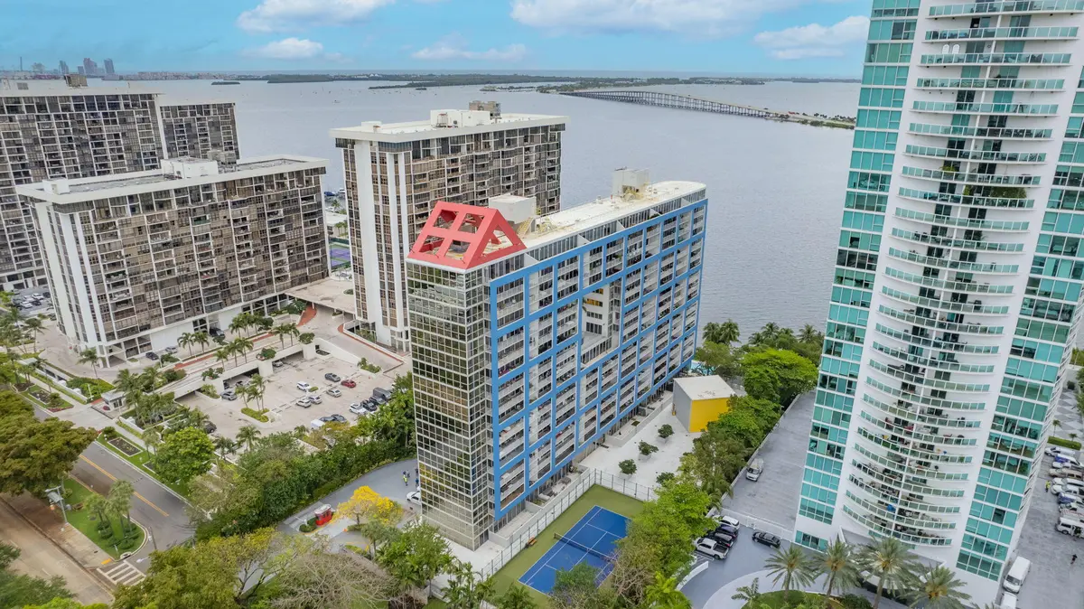 Brickell Main at 2025 Brickell Avenue 1405, Miami