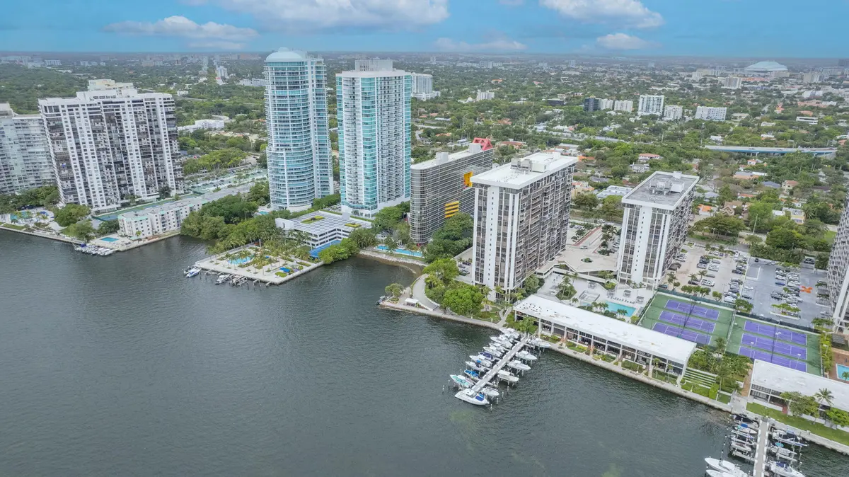 Brickell 1 at 2025 Brickell Avenue 1405, Miami