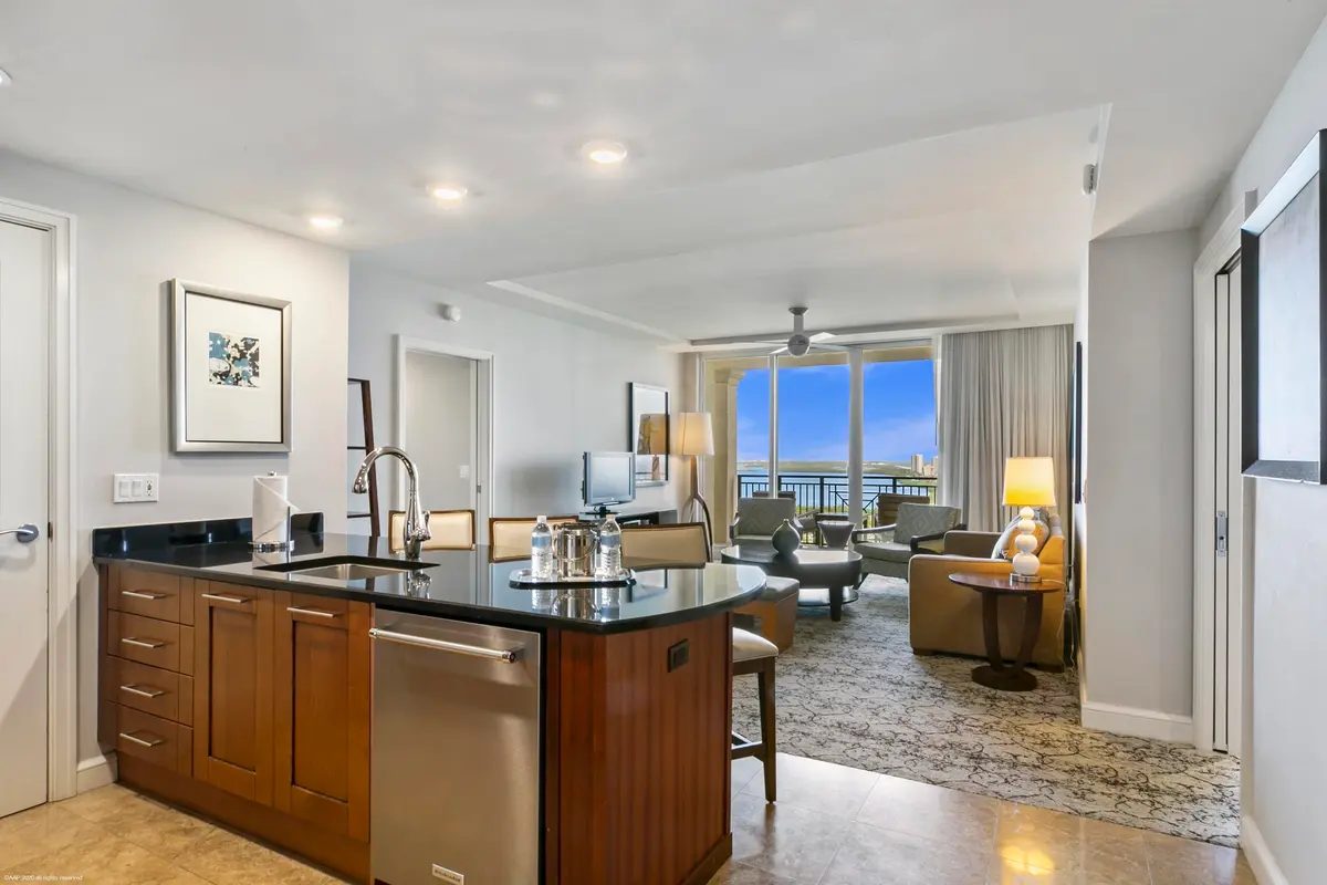 3800 N Ocean Drive 1811, Singer Island, FL – photo 2