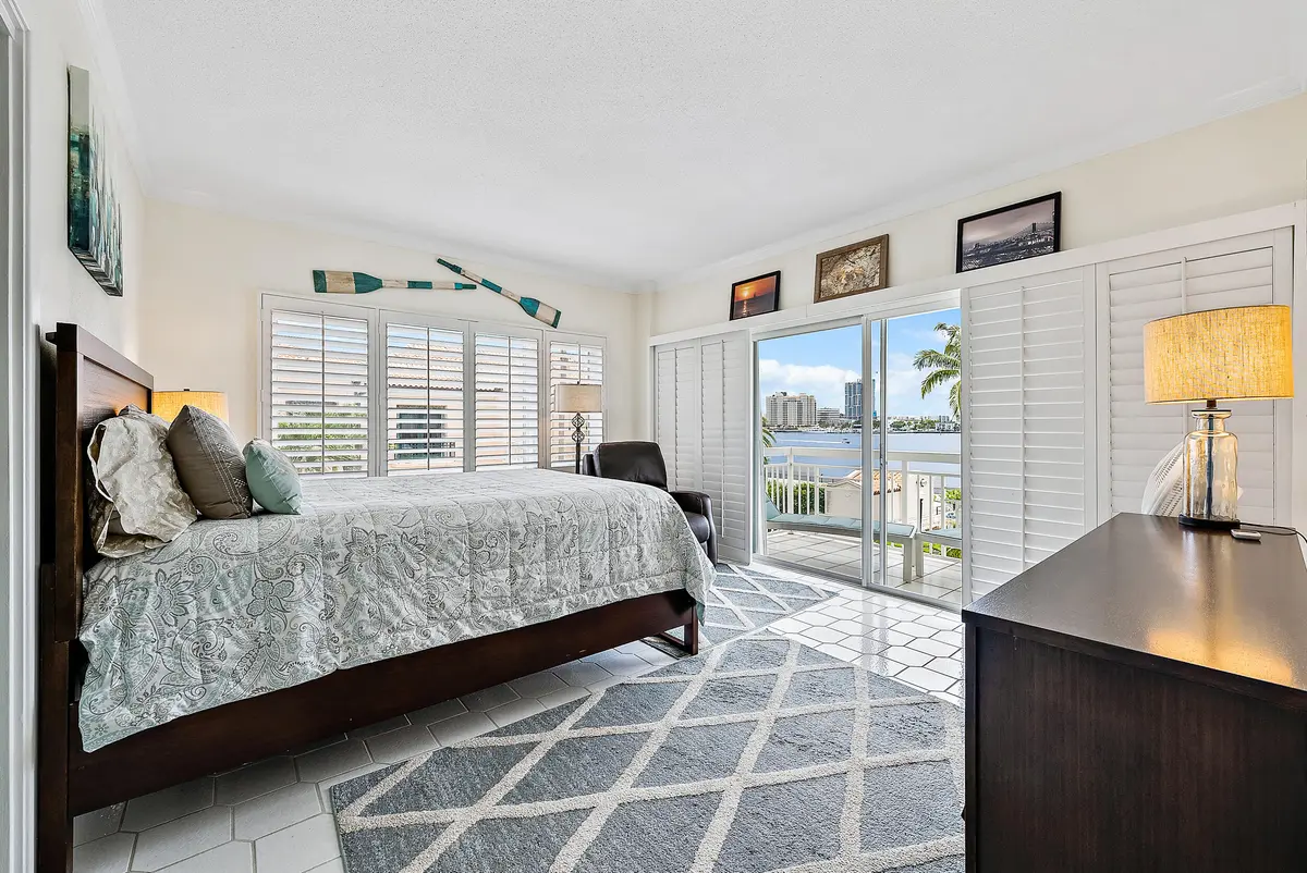 250 Bradley Pl Unit 308 MLS-1 at 250 Bradley Place 308, Palm Beach