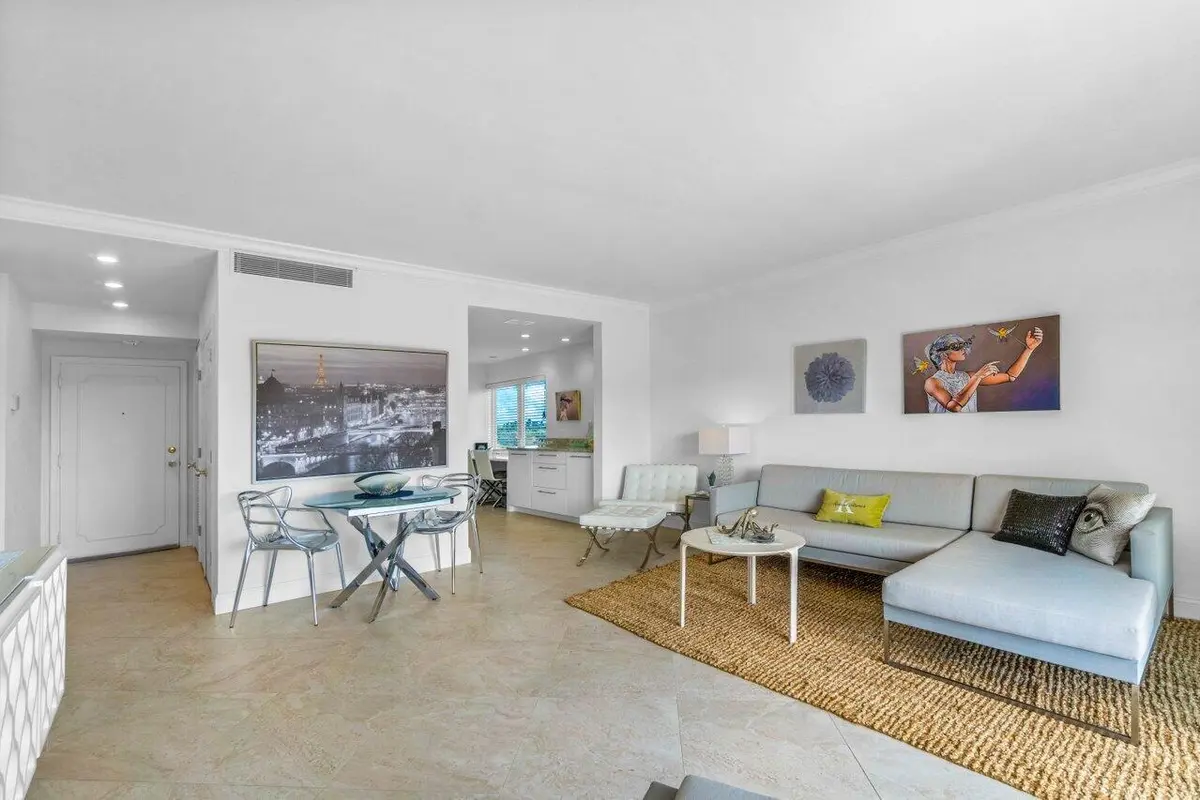 005-250BradleyPlace-PalmBeach-FL-33480-S at 250 Bradley Place 602, Palm Beach