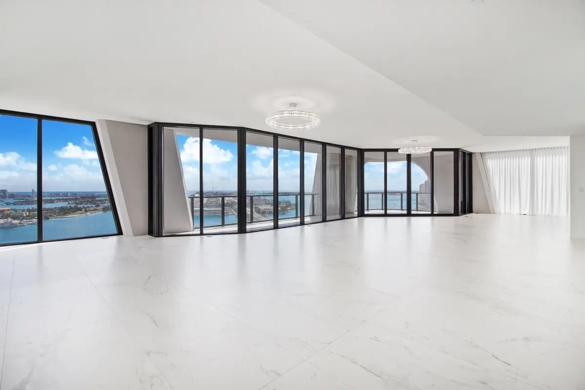 1000 Biscayne Boulevard 2901, Miami, FL – photo 2