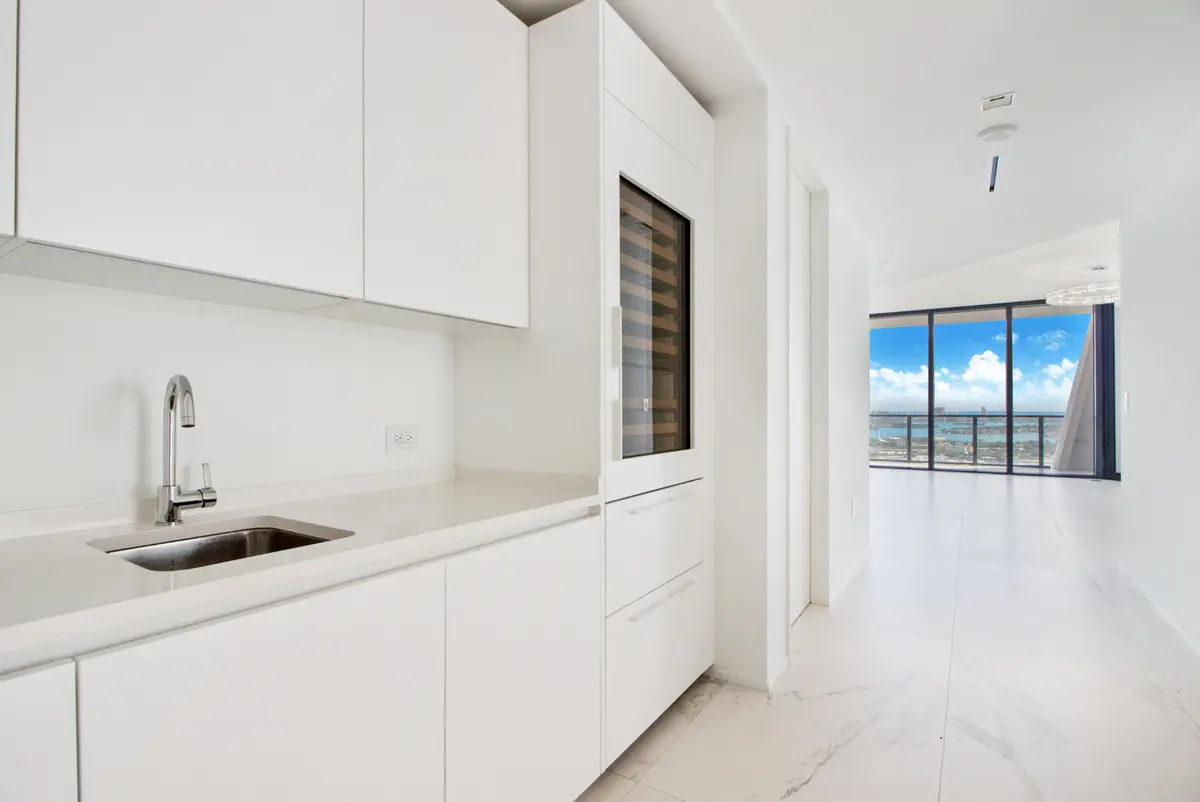 1000 Biscayne Boulevard 2901, Miami, FL – photo 6