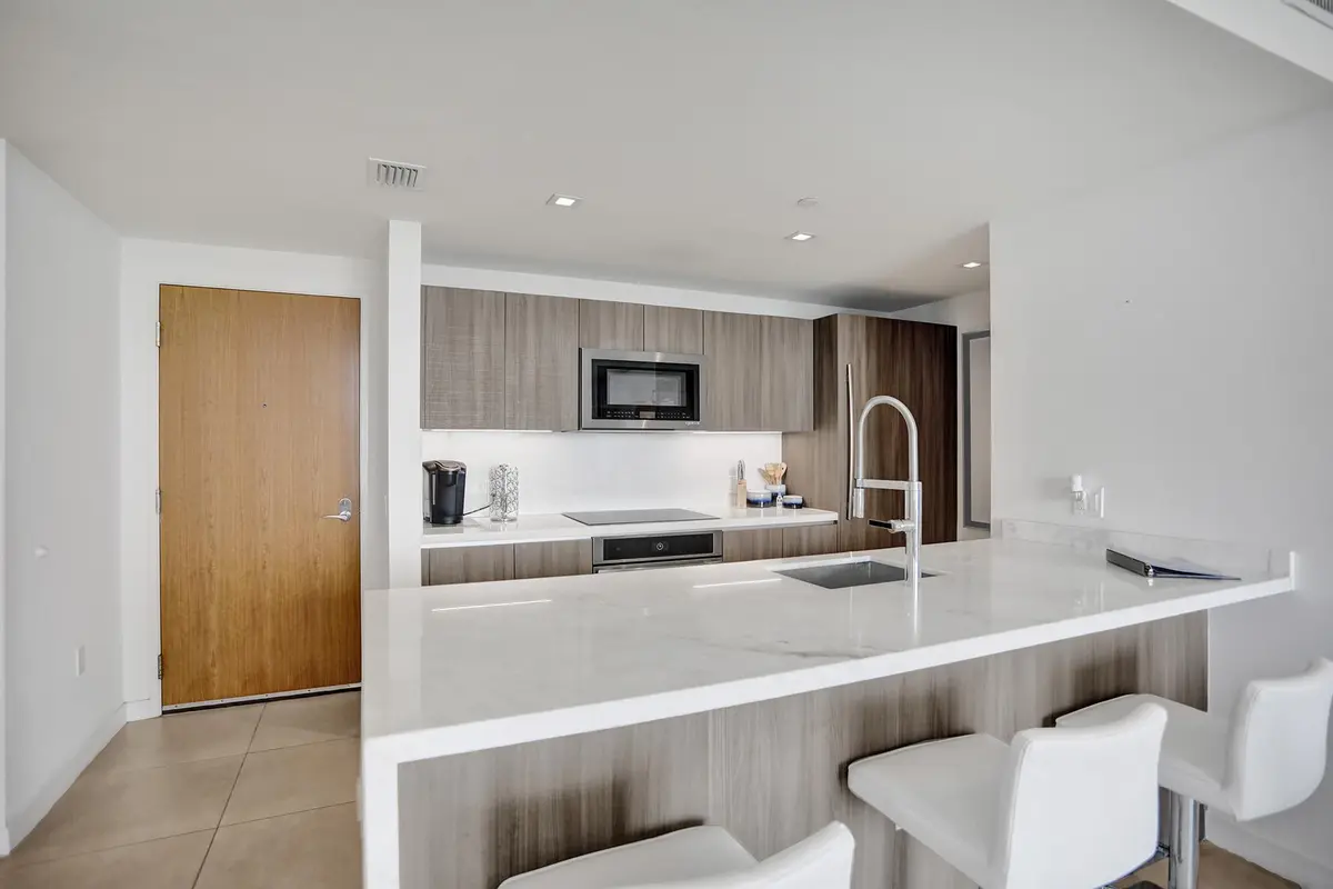Kitchen at 401 N Birch Road 1212, Fort Lauderdale