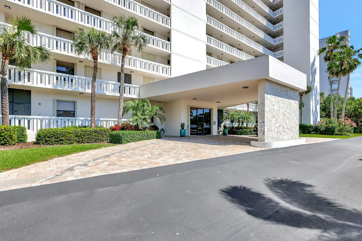 33-web-or-mls-5P1A2311 at 5055 N Highway A1A 605, Hutchinson Island
