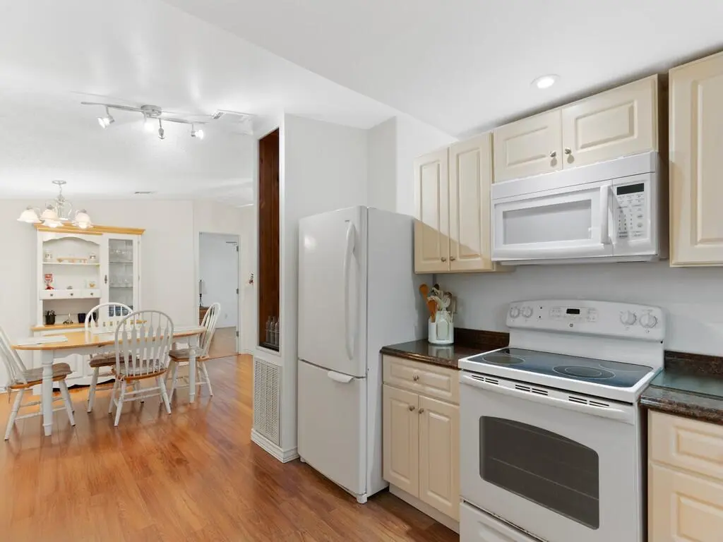 Kitchen/dining at 471 Tropical Isles Circle, Fort Pierce
