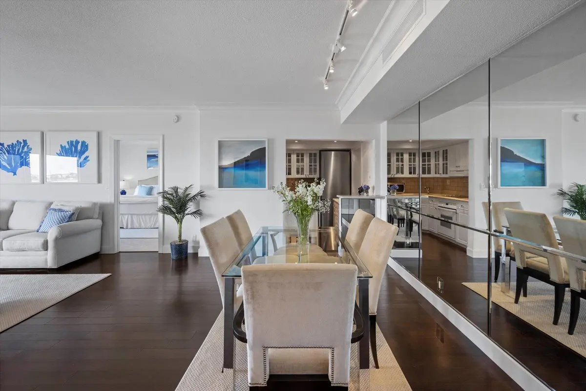 Dining Are at 250 Bradley Place 705, Palm Beach