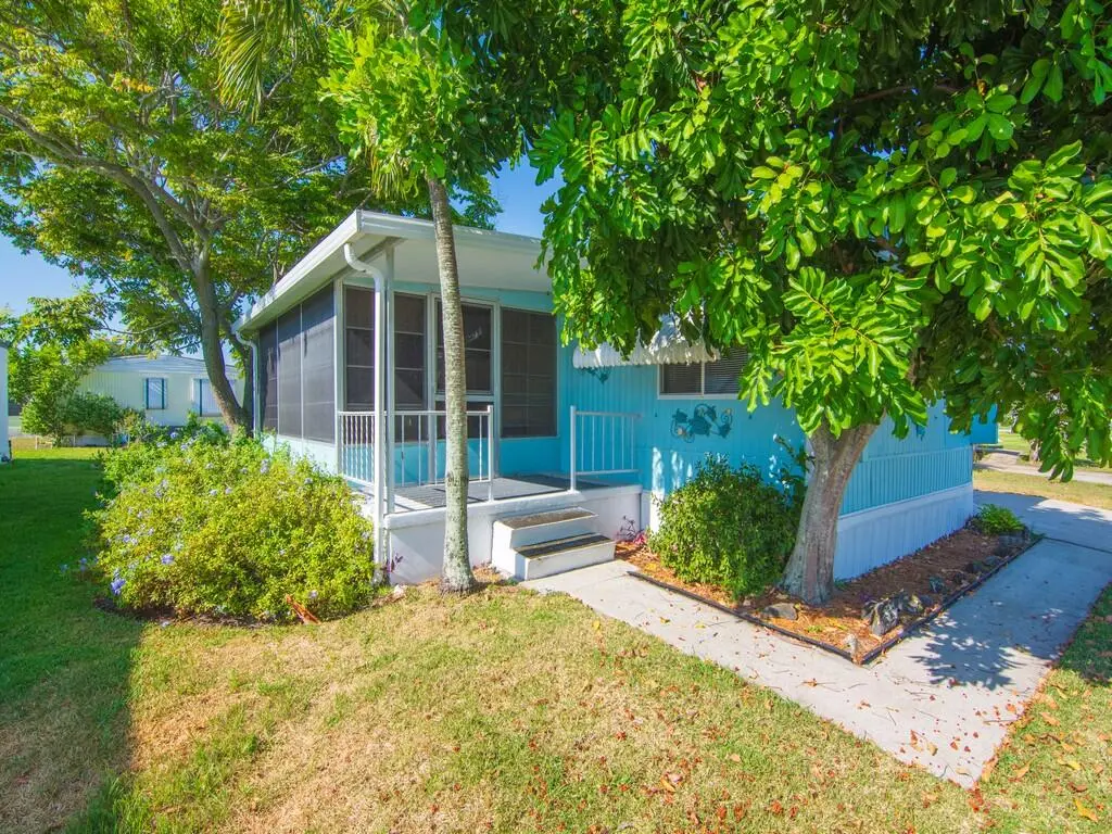 Resized004 at 102 N Warner Drive, Jensen Beach