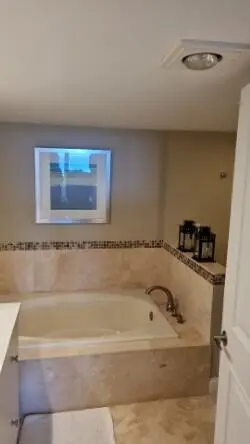 BATHTUB at 4101 N Ocean Boulevard D-902, Boca Raton