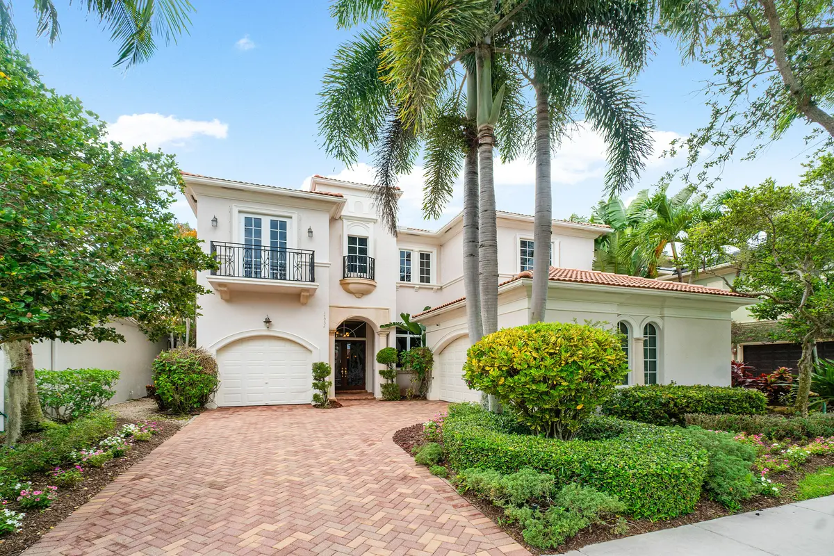 001-17952VillaClubWay at 17952 Villa Club Way, Boca Raton