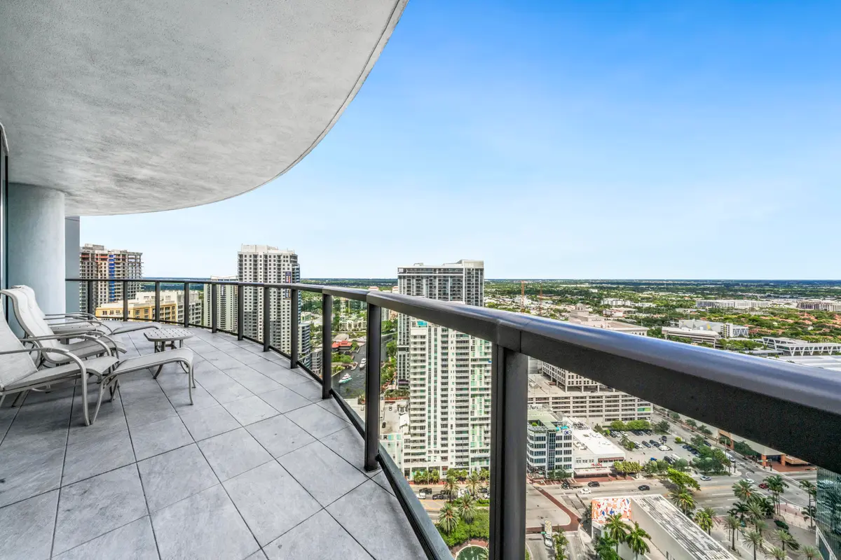 bb42 at 100 E Las Olas Boulevard 3303, Fort Lauderdale