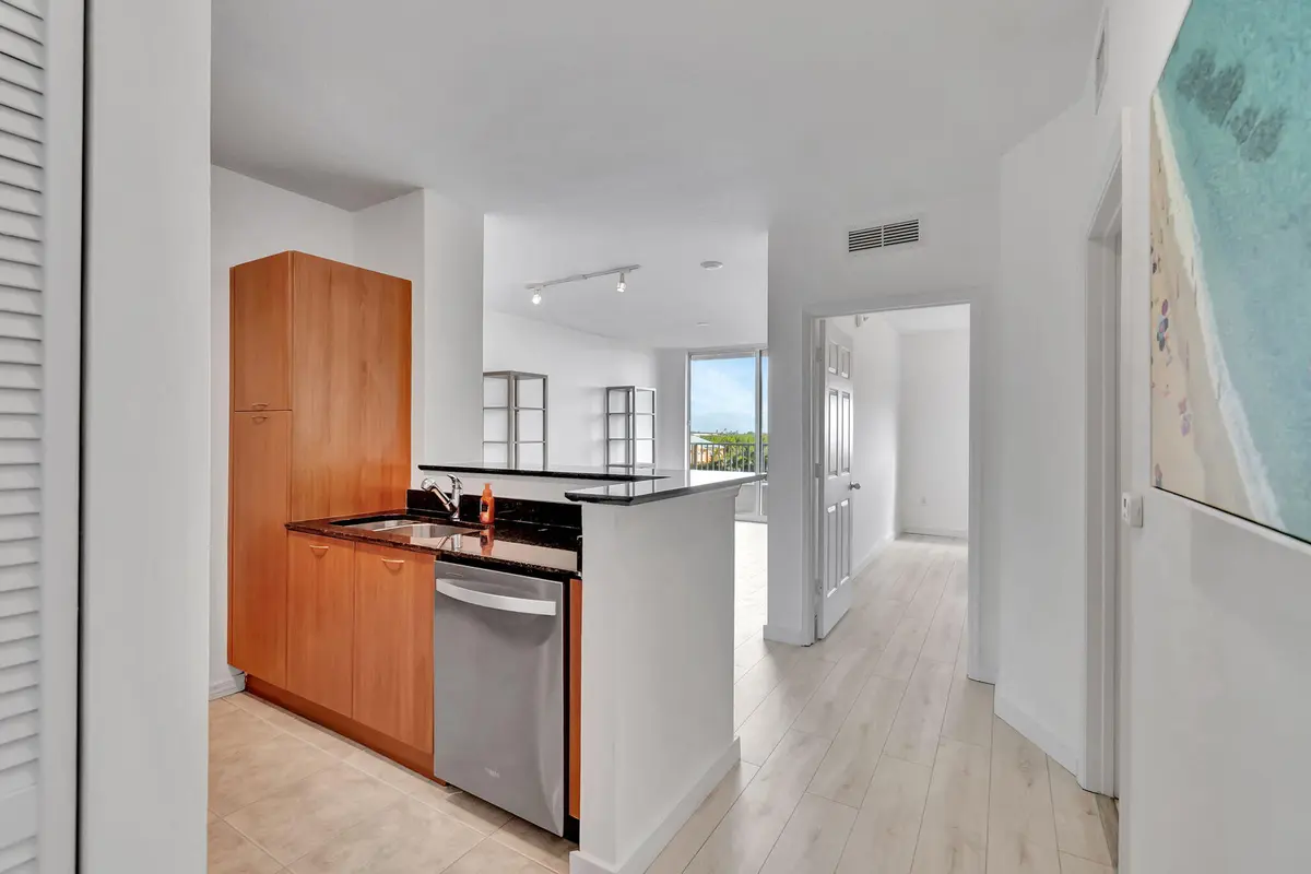 2-web-or-mls-DSC_1004 at 100 NE 6th Street 505, Boynton Beach