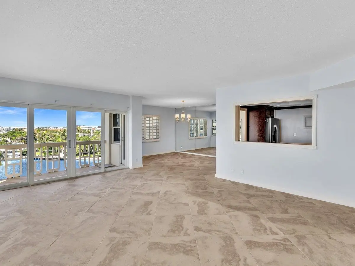 Family Room at 1000 Lowry Street 7f, Delray Beach