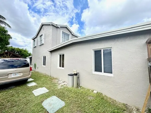IMG_2056 at 1943 Iris Road, West Palm Beach