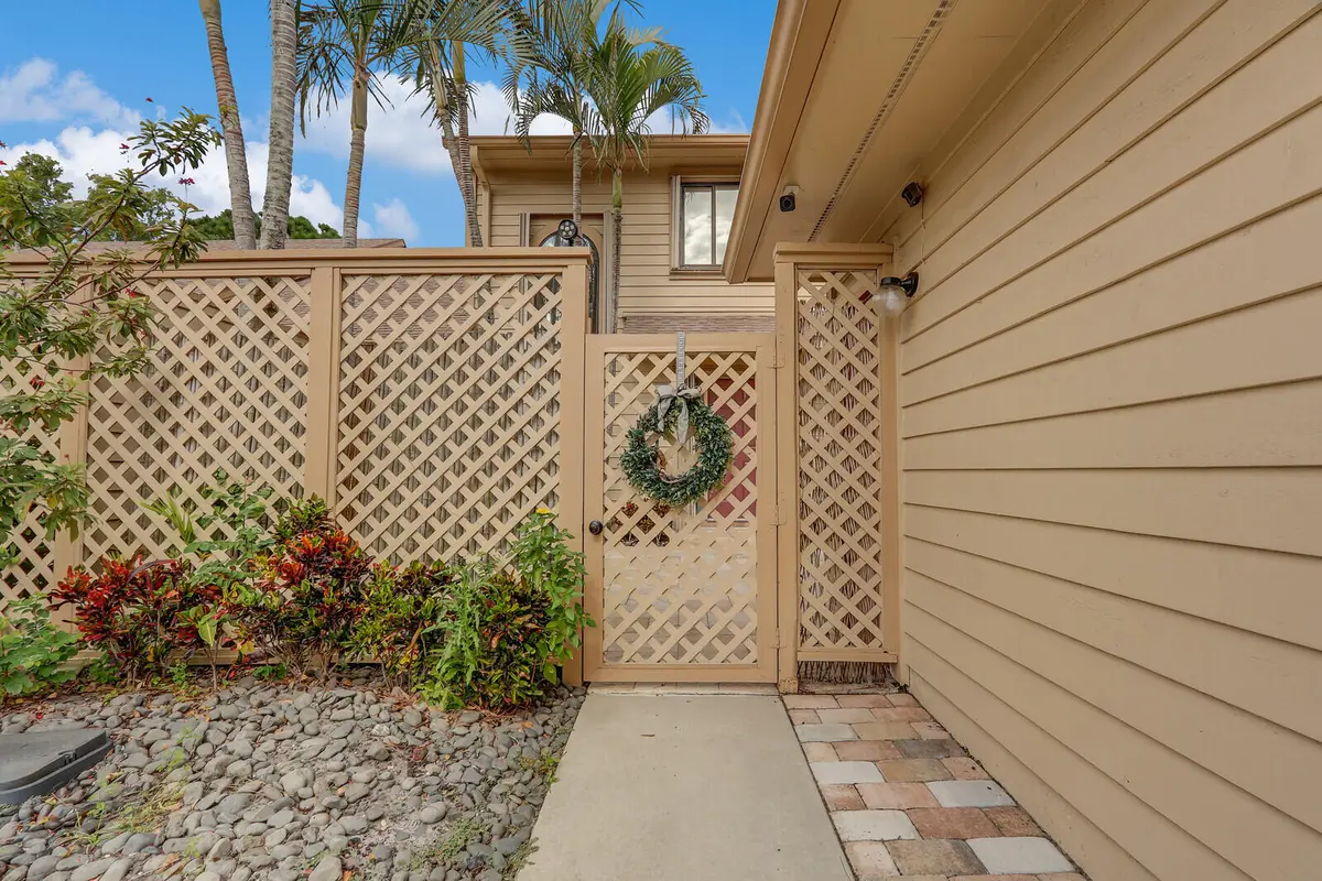 03_Image_3_mls at 6136 SE Georgetown Place, Hobe Sound