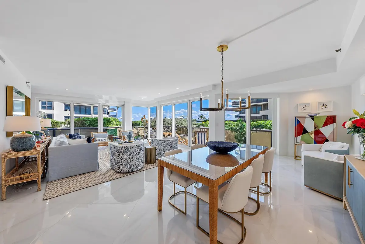 3120 S Ocean Boulevard, 2 101-7 at 3120 S Ocean Boulevard 2 101, Palm Beach