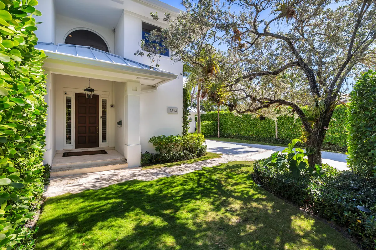 Front Entrance at 2614 Furman Lane, Lake Worth Beach