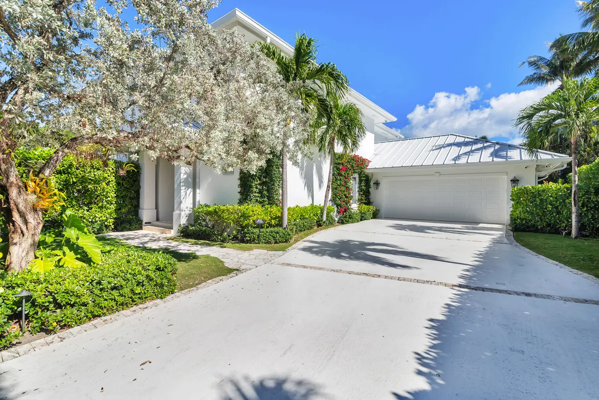 Driveway at 2614 Furman Lane, Lake Worth Beach