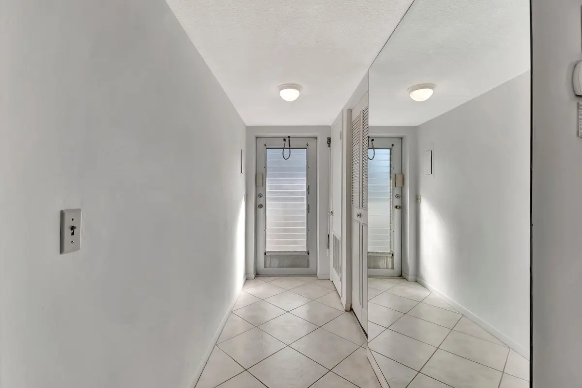 Foyer entrances 214 at 3100 S Ocean Boulevard 2140, Highland Beach
