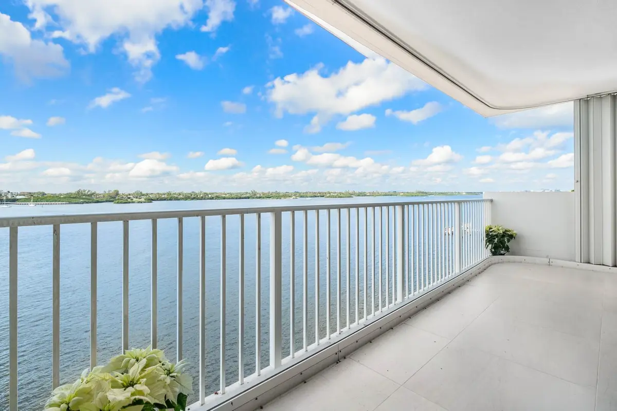 view at 2860 S Ocean Boulevard 506, Palm Beach