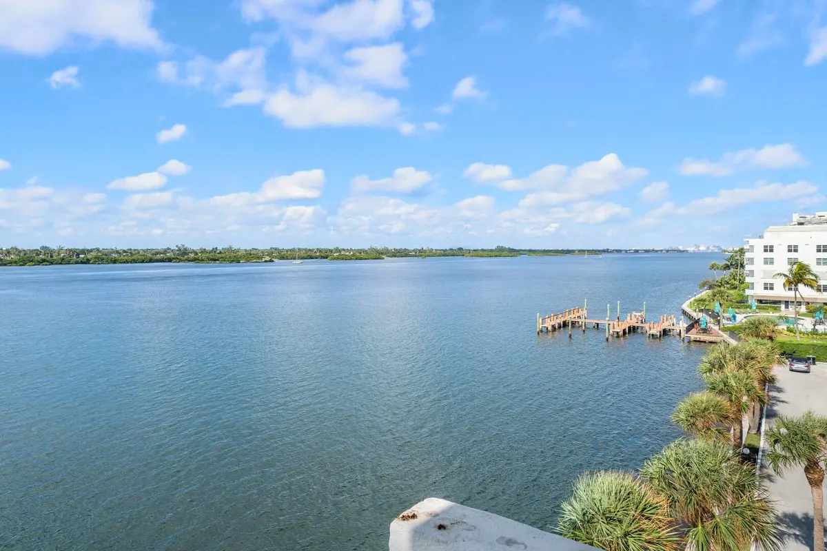 view at 2860 S Ocean Boulevard 506, Palm Beach