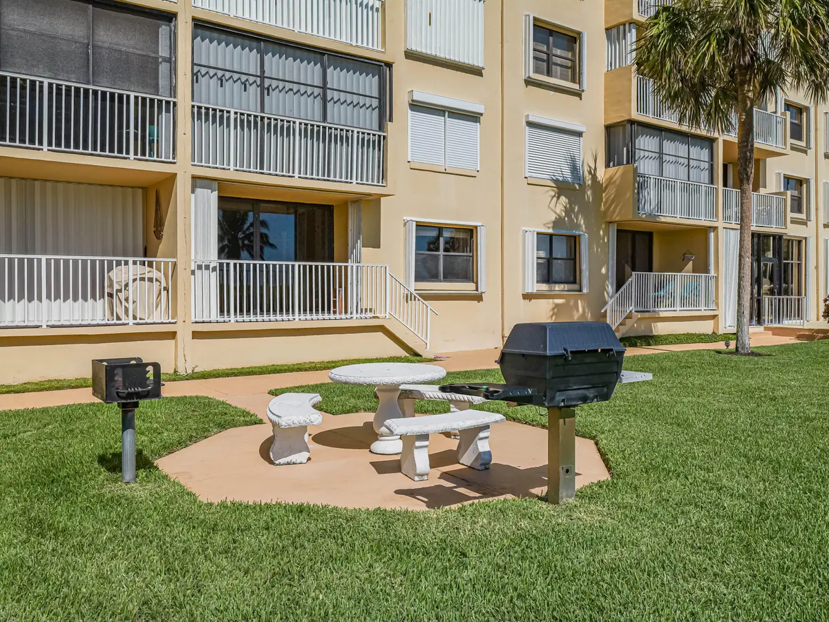 Sea Palms at 3200 N Highway A1a 104, Hutchinson Island
