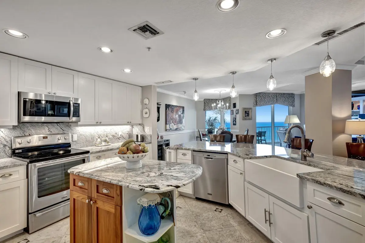 76-web-or-mls-5P1A3470 at 5051 N Highway A1a Ph 2-3, Hutchinson Island