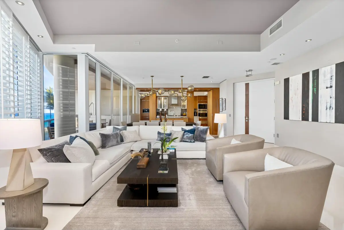 Living area at 1000 S Ocean Boulevard 208, Boca Raton