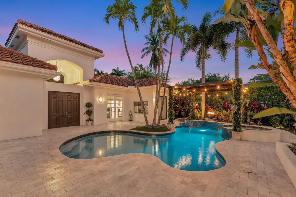 seasons 101 at 6131 NW 30th Avenue, Boca Raton