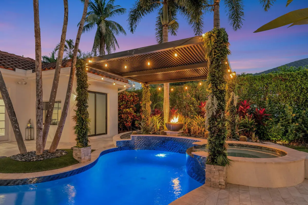 seasons 103 at 6131 NW 30th Avenue, Boca Raton
