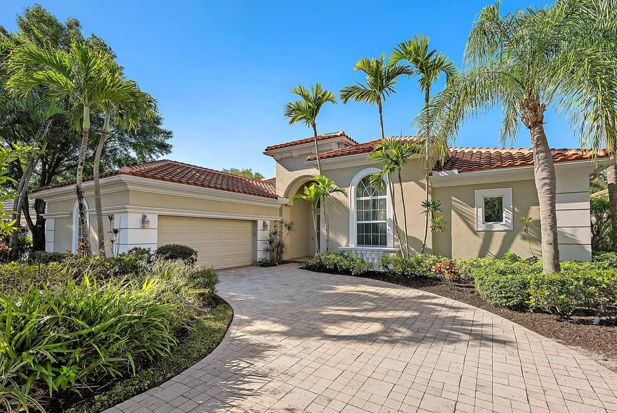 8988 Lakes Blvd. at 8988 Lakes Boulevard, West Palm Beach