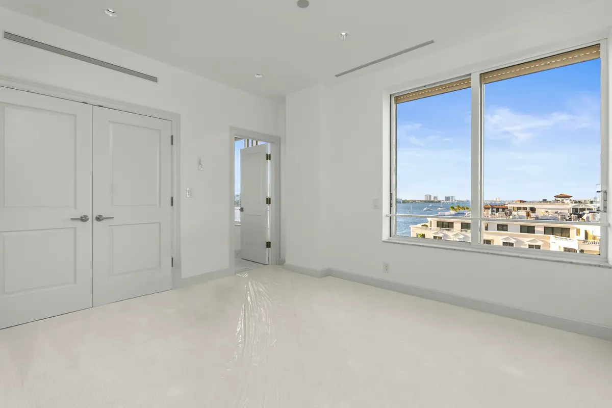 tempImagelCMe2w at 150 Bradley Place 604-D, Palm Beach