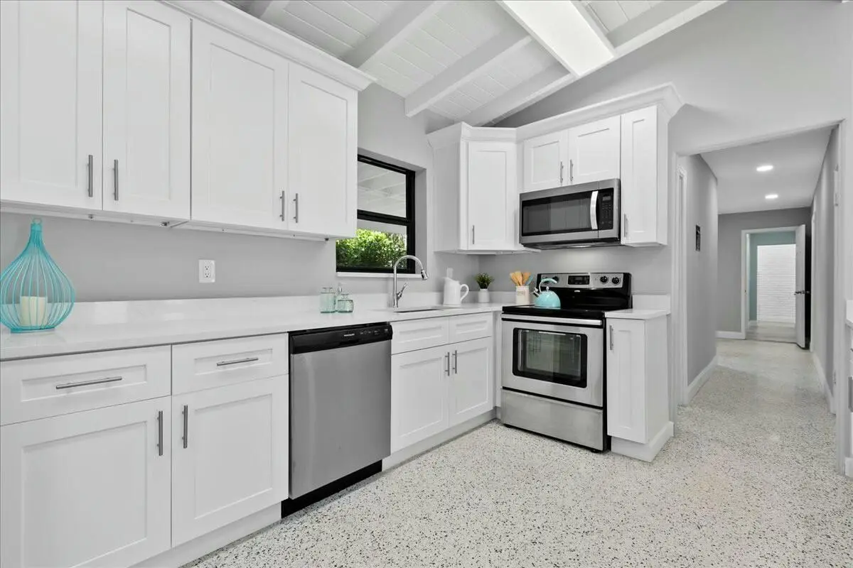 tempImagekAv4Go at 18 Adams Road, Ocean Ridge