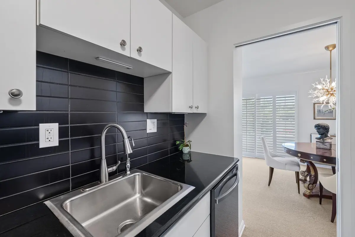 44 Cocoanut Row Unit B 124-17 at 44 Cocoanut Row 124 B, Palm Beach