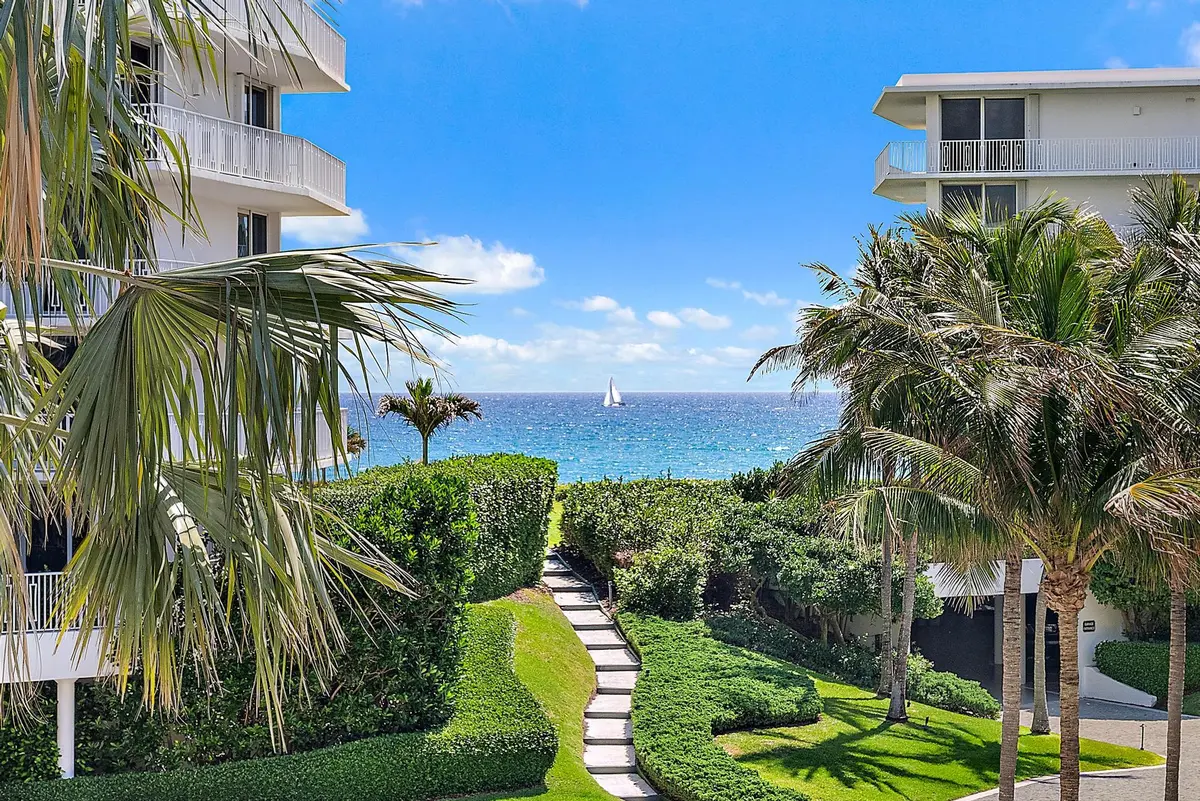 Ocean View at 2500 S Ocean Boulevard 1 D 2, Palm Beach