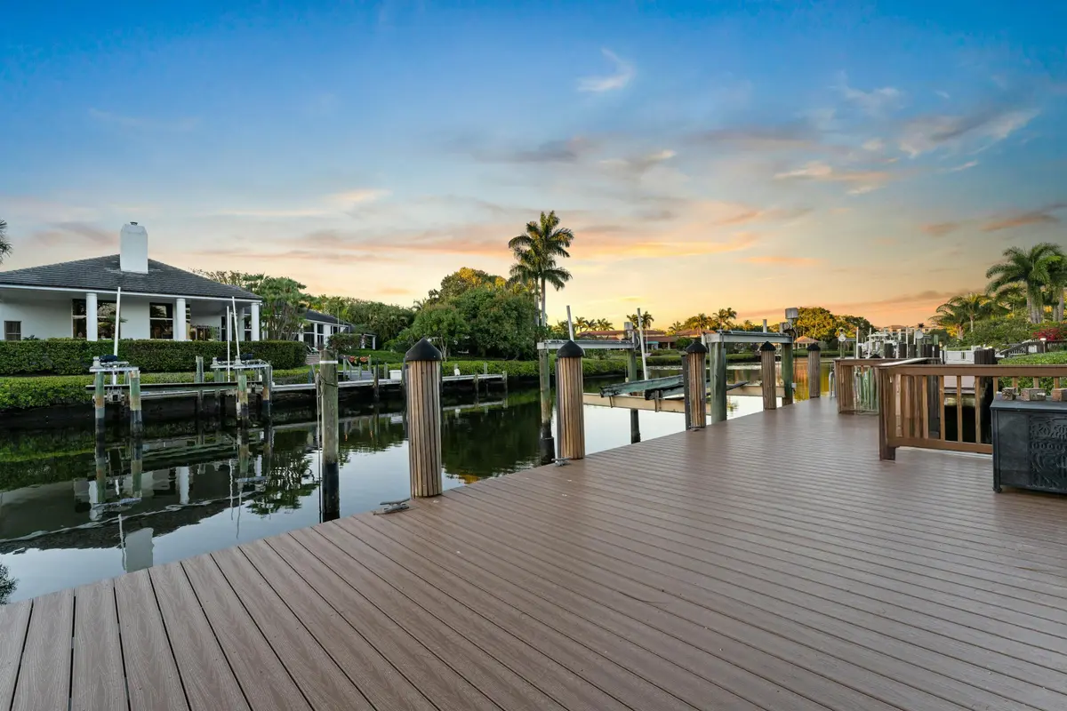 Dock/boat lift at 2927 Rhone Drive, Palm Beach Gardens