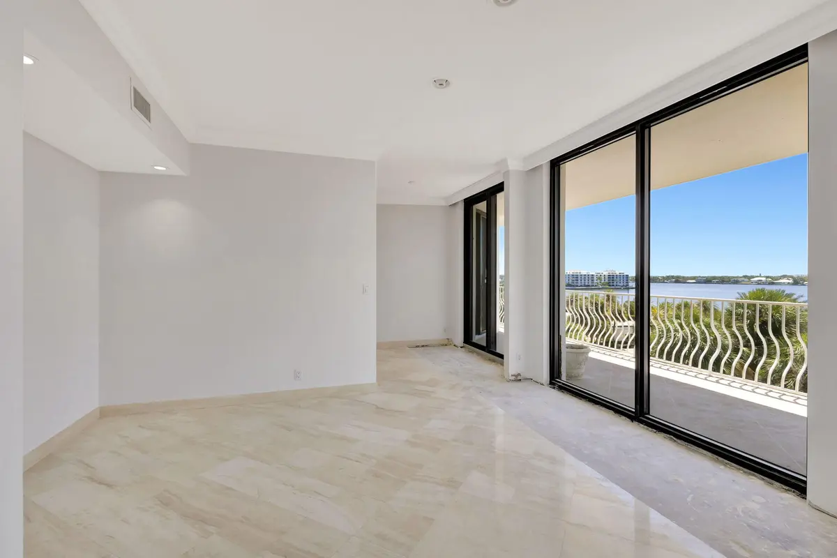 Dining Area at 2000 S Ocean Boulevard 304n, Palm Beach
