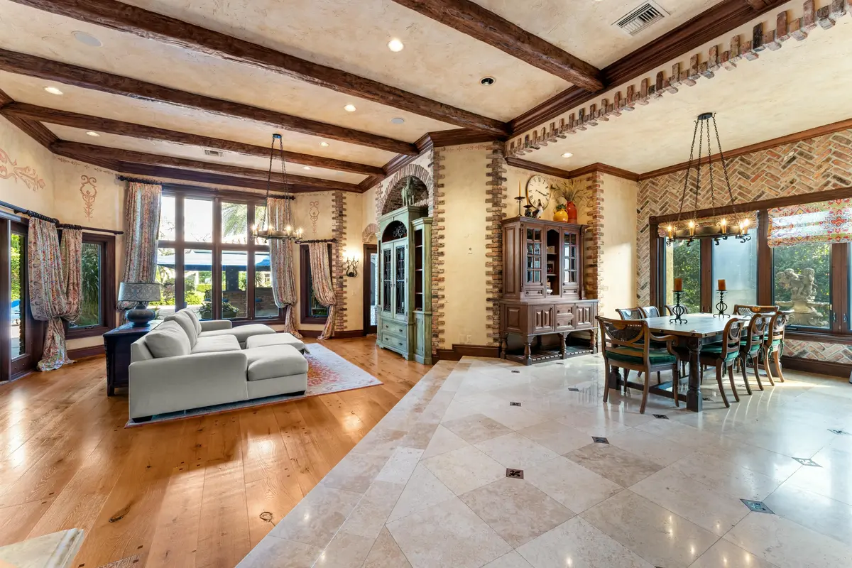 Breakfast Area/Family Room at 2927 Rhone Drive, Palm Beach Gardens