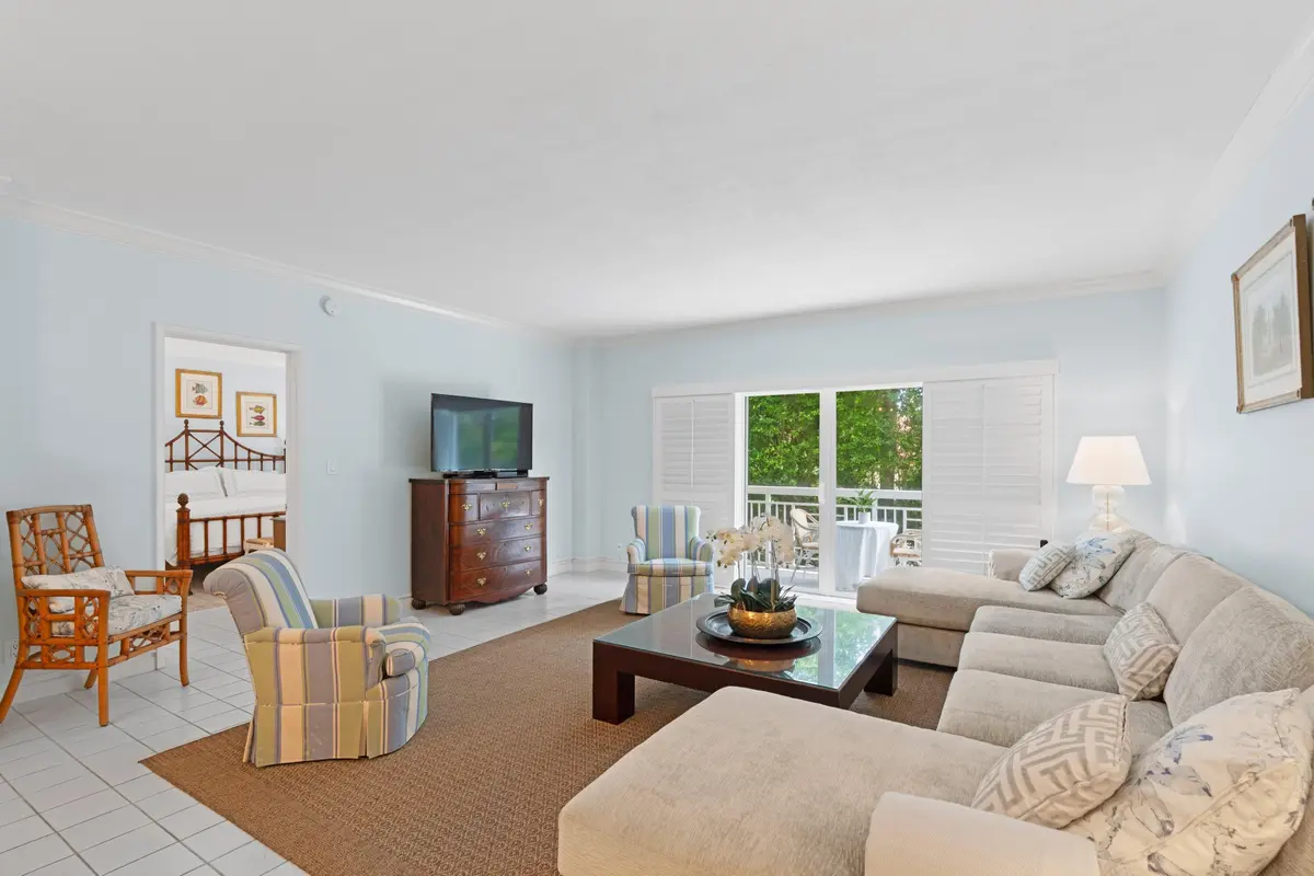 DSC09962.jpg-SMALL at 250 Bradley Place 204, Palm Beach