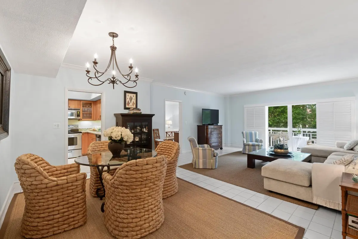 DSC09977.jpg-SMALL at 250 Bradley Place 204, Palm Beach