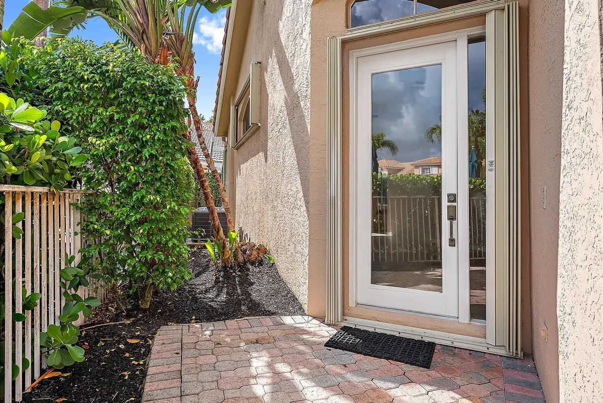 8150 Sandpiper Way at 8150 Sandpiper Way, West Palm Beach