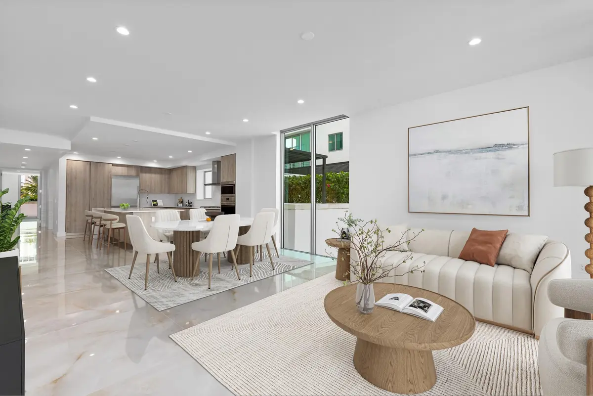Living Area at 475 E Royal Palm Road 205, Boca Raton