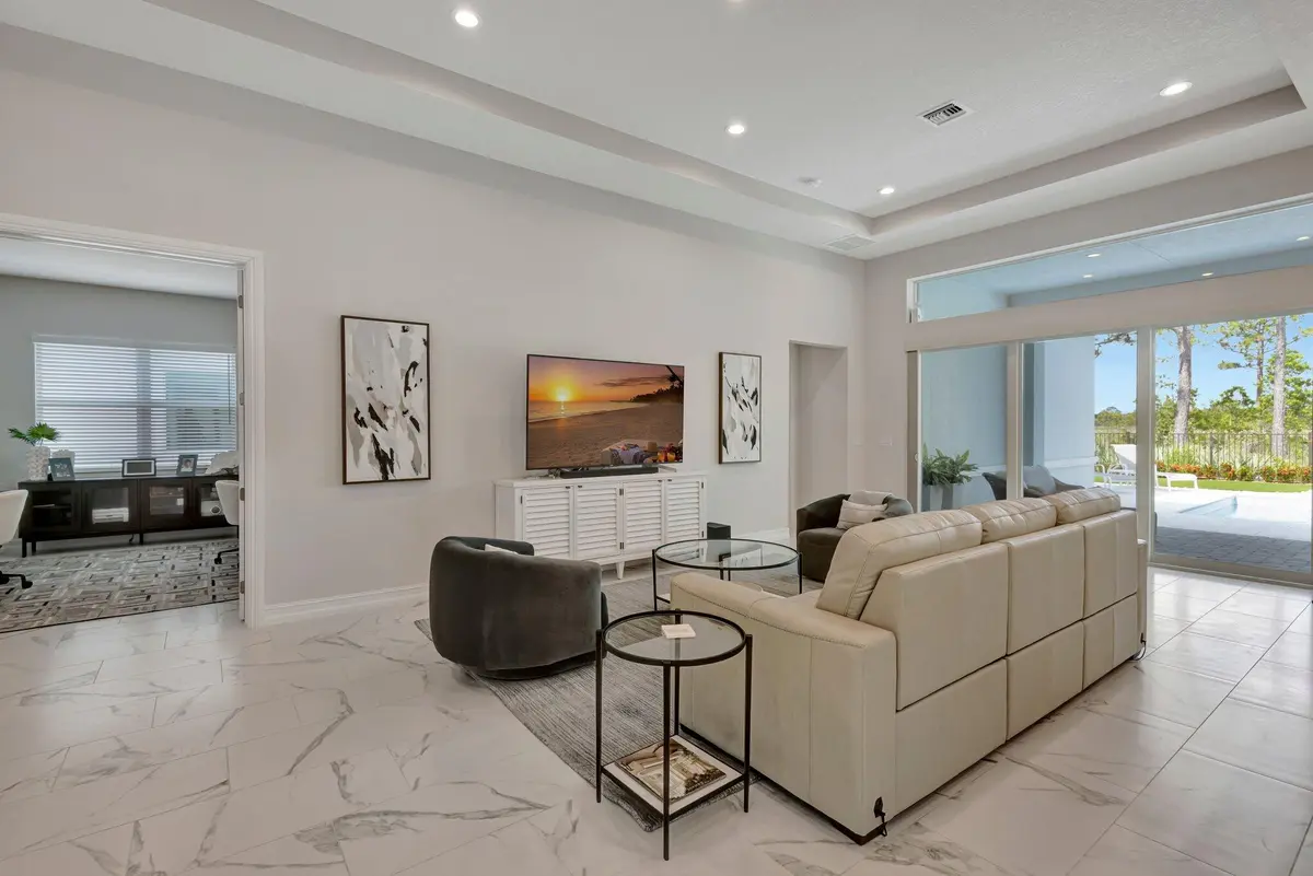 16-web-or-mls-5P1A3007 at 211 SE Calmo Circle, Port St. Lucie