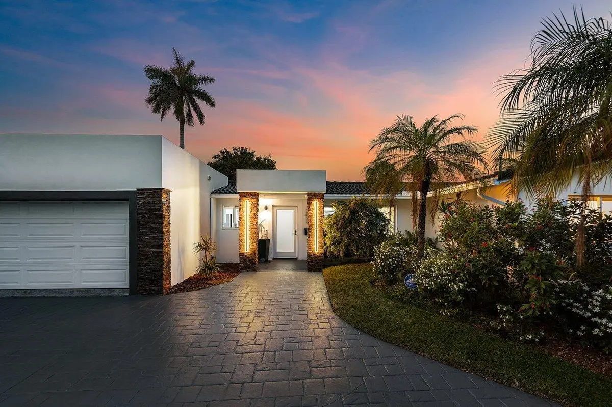 Twilight Front Entry at 2611 NE 49 Street, Lighthouse Point